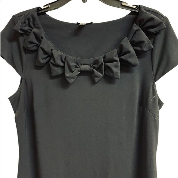 Black Cap Sleeve Dress with Bow Neckline Embellishments by Forever - Picture 4 of 8